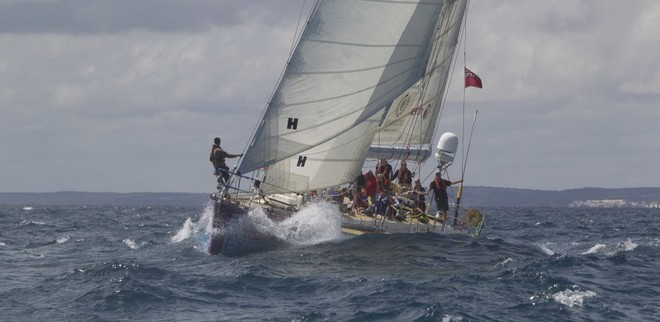 Edinburgh Inspiring Capital at the start of Race 5 - Clipper 11-12 Round the World Yacht Race. © Karl Monaghan/onEdition